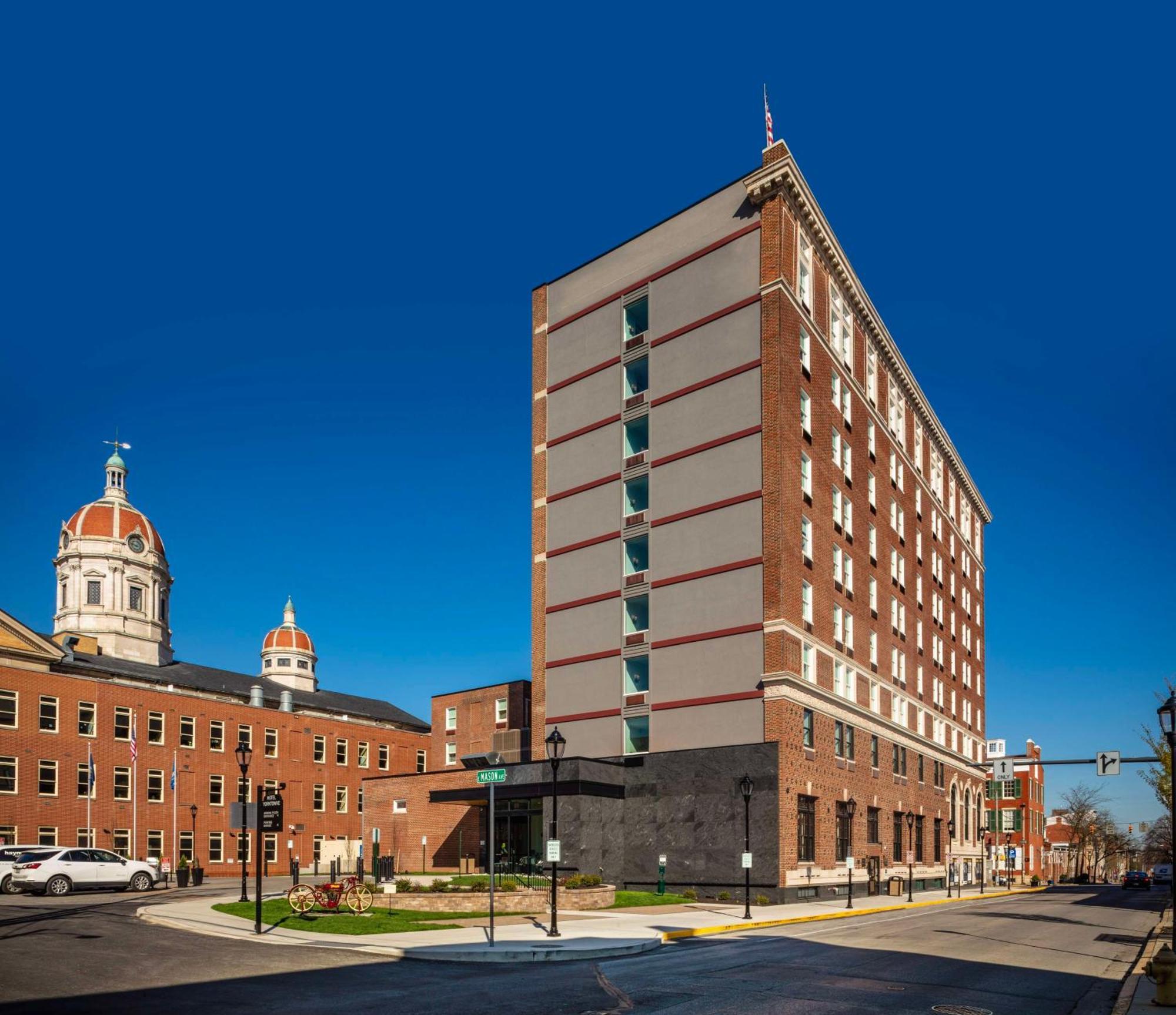 The Yorktowne Hotel, Tapestry Collection By Hilton Exterior photo